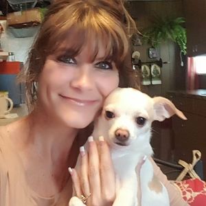 Meet your Posher, Crystal